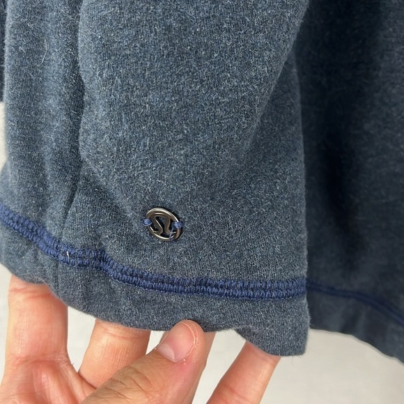 Lululemon Gratitude Wrap Blue Activewear Athleisure Jacket Womens Size 4 Lounge - Picture 8 of 10